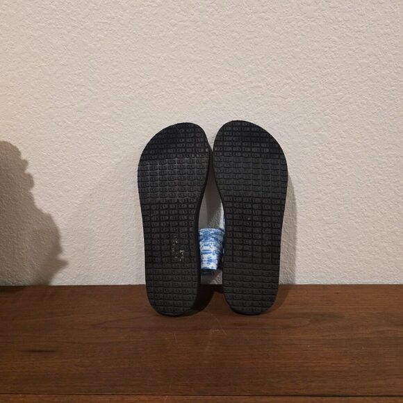 Sanuk Yoga Sling Sandals Sz 9 - Picture 2 of 3